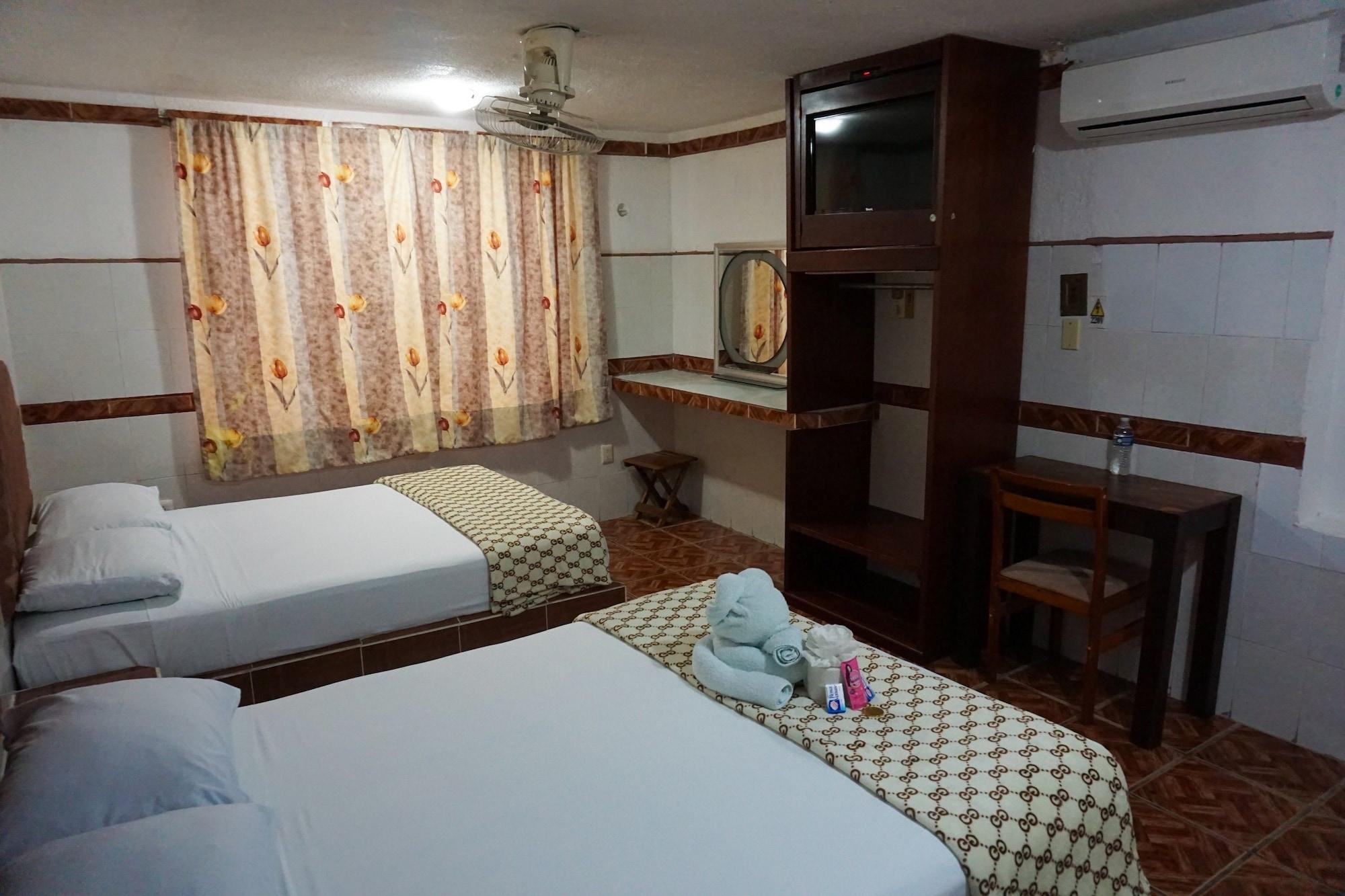 Hotel Real Azteca Chetumal Exterior photo