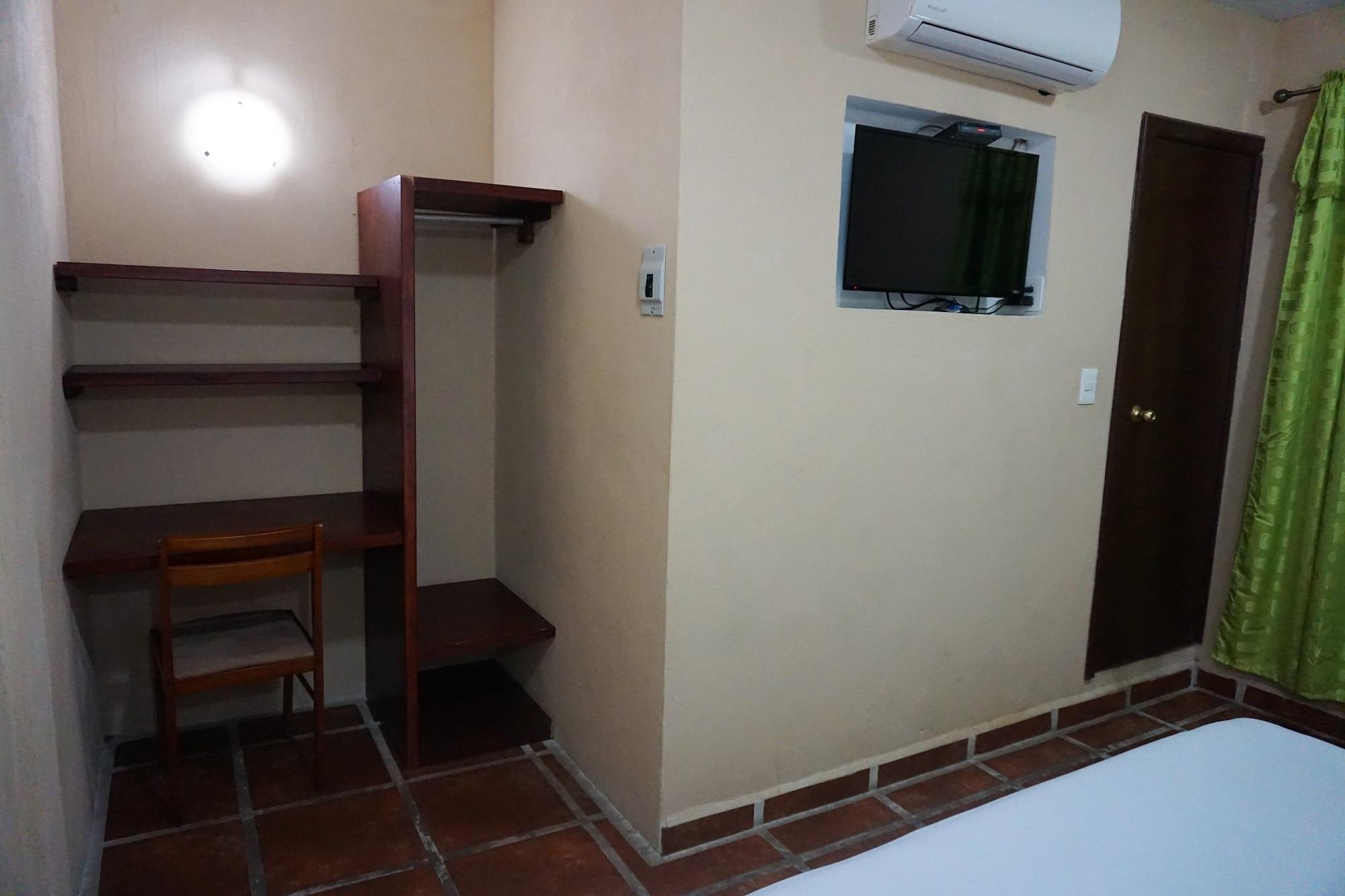 Hotel Real Azteca Chetumal Exterior photo
