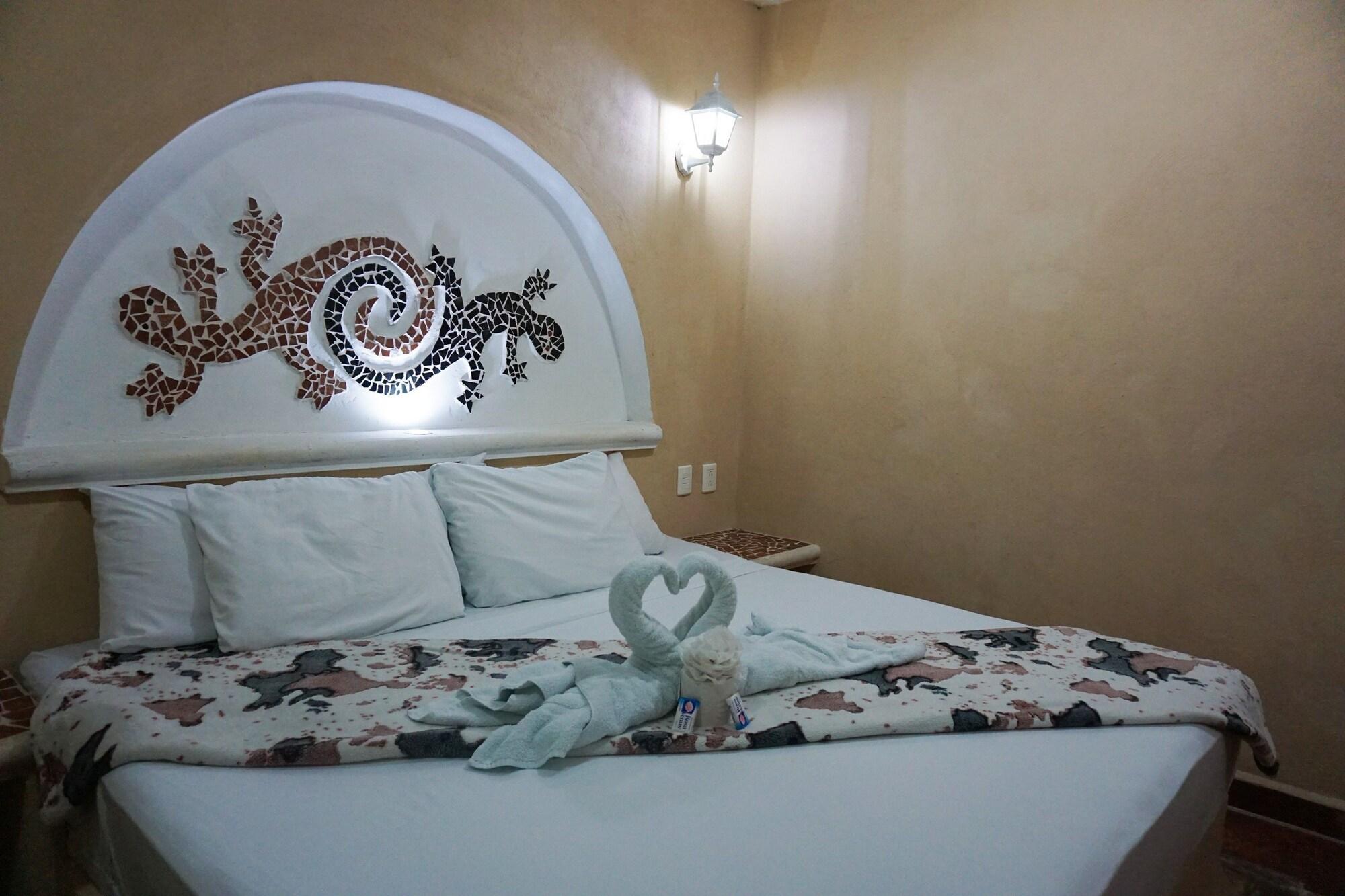 Hotel Real Azteca Chetumal Exterior photo